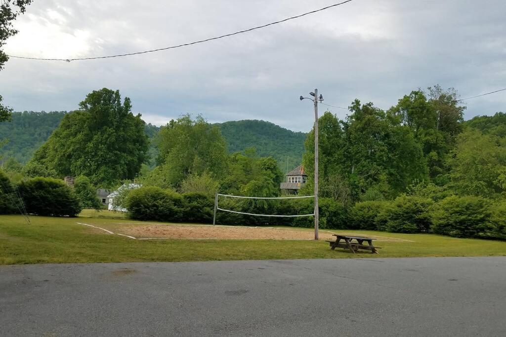 Vila Country Mountain Escape! Barnardsville Exteriér fotografie